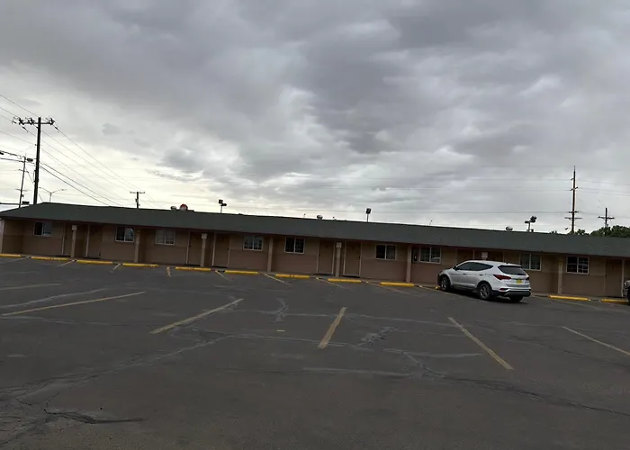 Encore Motel