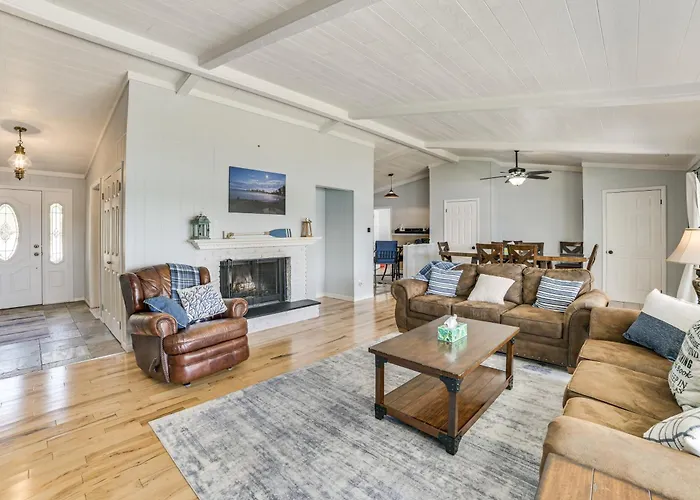 Spacious Getaway W/ Beach & Views On Otsego Lake!