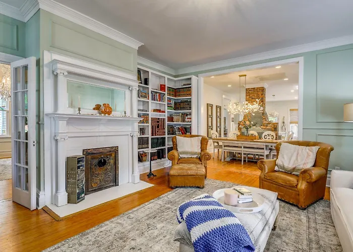 4Br Historic Home Located In Downtown New Bern