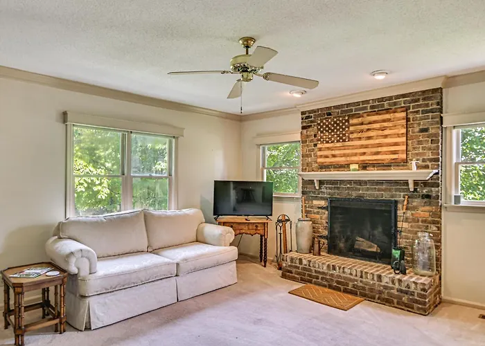 Serene Southern Pines Stay Near Firsthealth