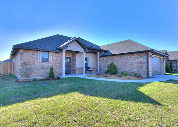 Excellent New Home In Wonderful Neighborhood