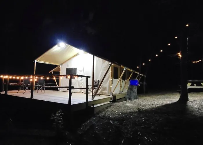 Private Glamping Tent On 180 Acres With Mountain Trails & Stargazing Near Lenoir, Nc
