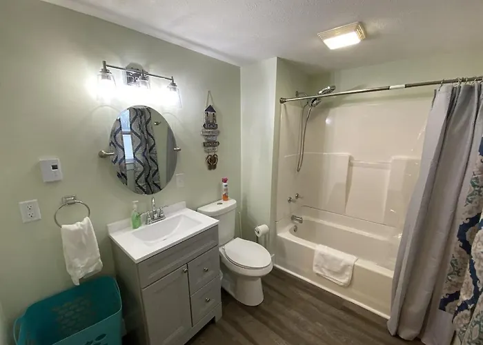 1 Bed 1 Bath Suite On Strip