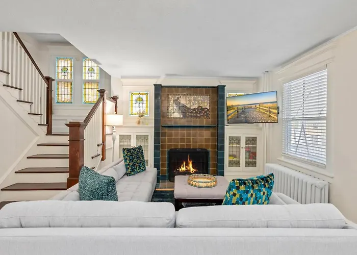 Sleeps 16 All Redone W Yard 1 Block To Beach