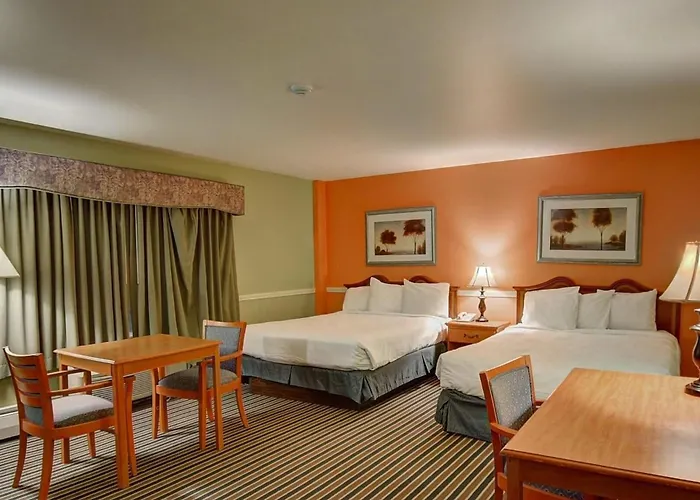Colonial Motel