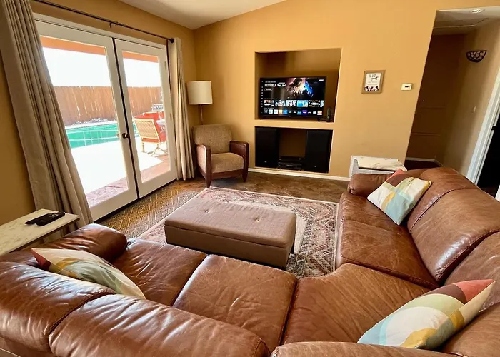 Mountain View Desert Retreat