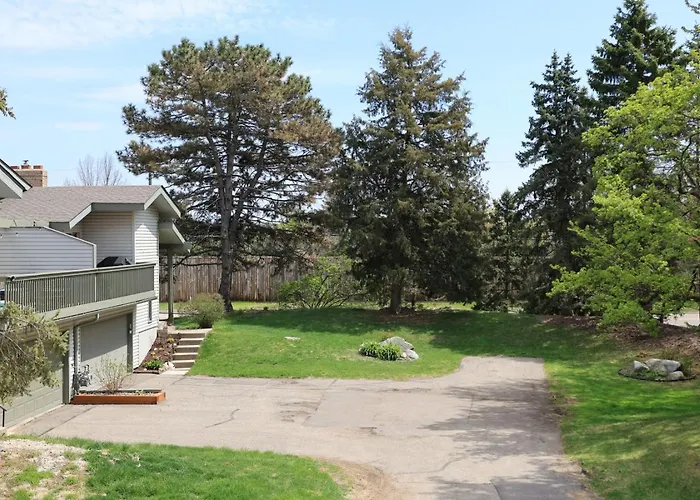 Stone Fireplace Retreat | 3Br Pet-Friendly | Near Lakes
