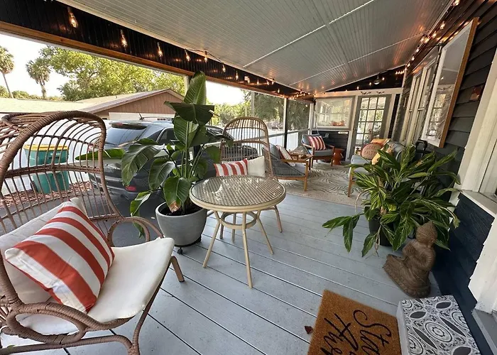 Casita Encanta-Dora, Steps To Town, Pet-Friendly