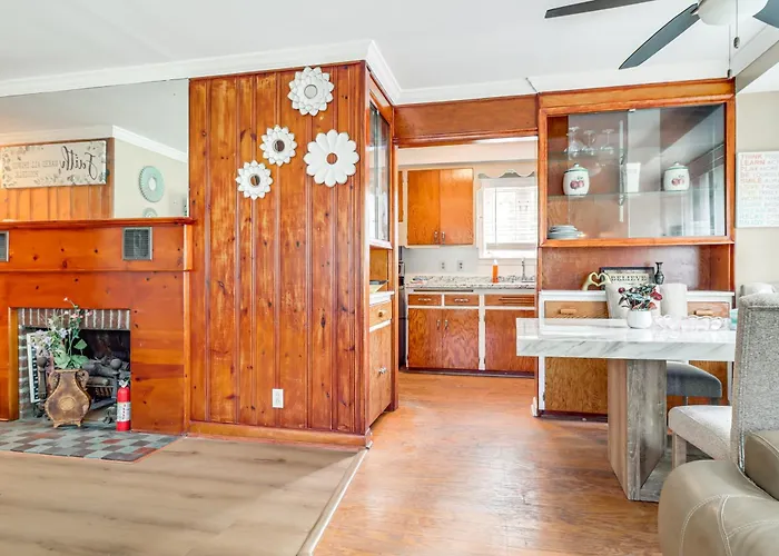 Extended Stay Farmington Hills Home Near Detroit