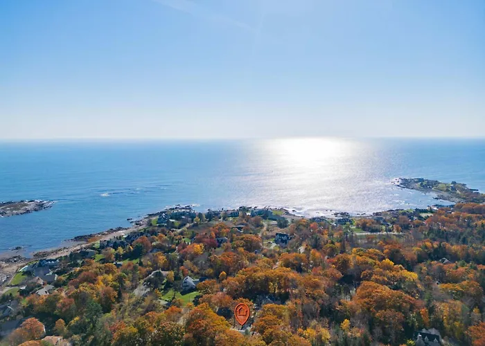Ocean Avenue Retreat 4Bdr