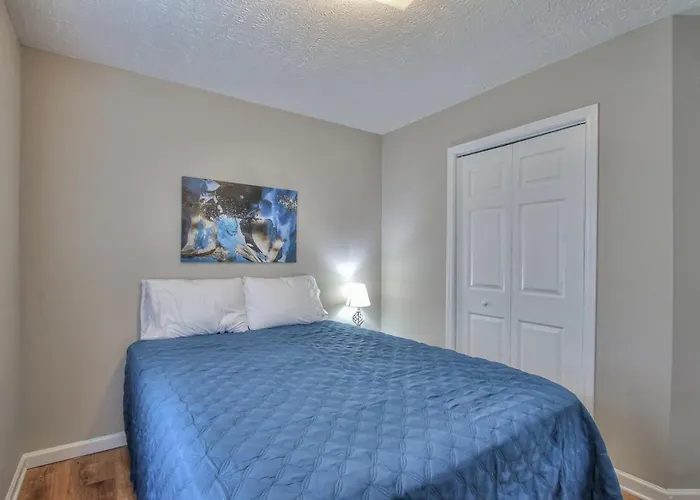 Clear Great Location & Comfortable Family Home