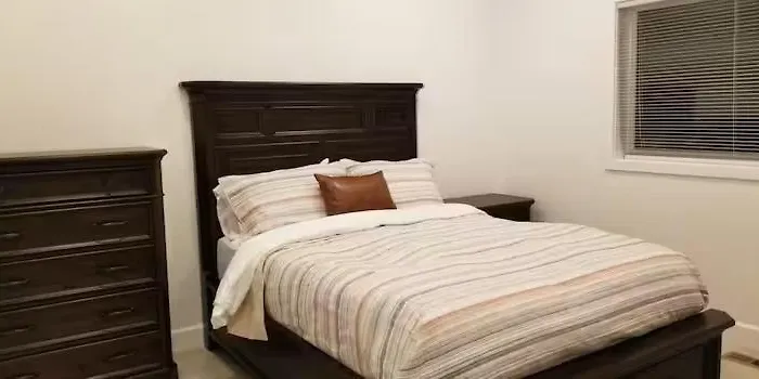 Private Townhomes With Ev Charger And Parking And Free Wi-Fi