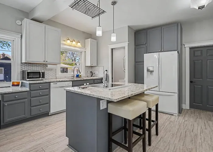 Hilltop Lakeview Retreat, An Elevated Experience!