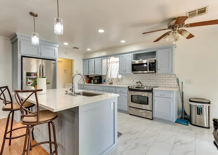 Bring Your Pets! Family-Friendly Escape In Edmond