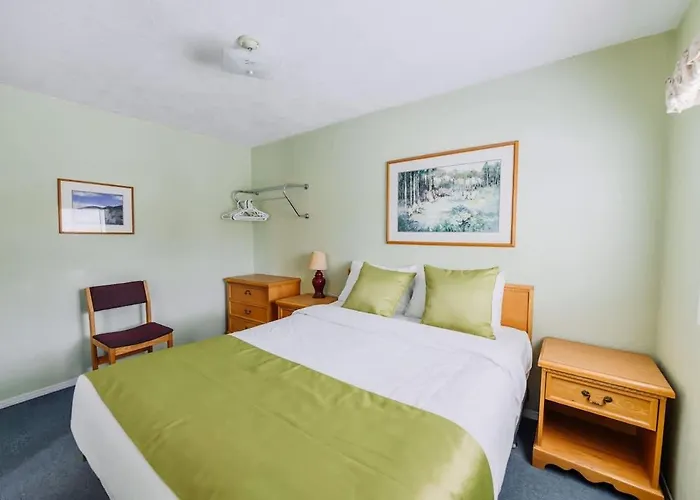 1 Bedroom Suite 6 At The Green Gables Resort