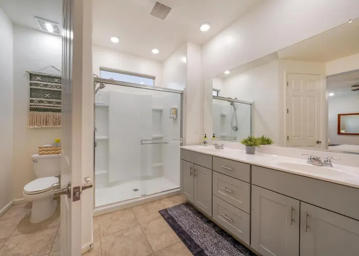 Oro Valley, Fenced, 2 Bedroom 2Ba, Garage, Office