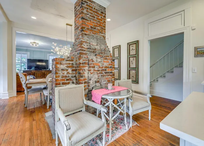 4Br Historic Home Located In Downtown New Bern