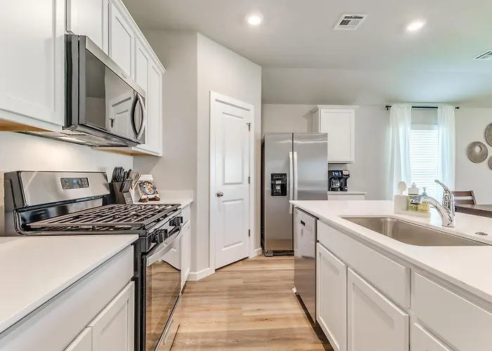 Modern Broken Arrow New Build Brook Chase