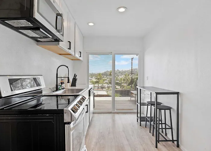 Mount Helix Lower Stay With Panorama Views