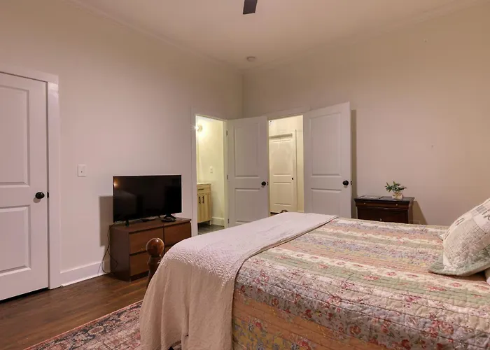Private Cottage Near Berry, Shorter, Hospitals And Tennis