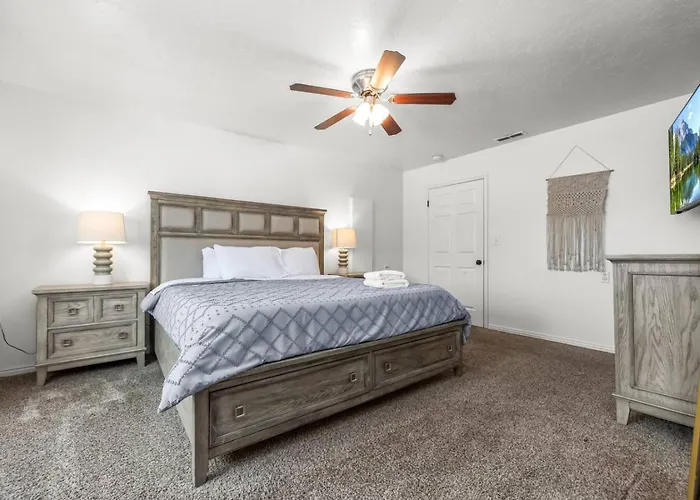 Private Indoor Pool And Ht - Sleeps 16 - Game Room