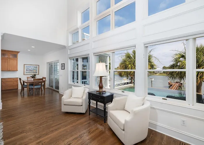 Intracoastal Ct 16 - Golden Hour