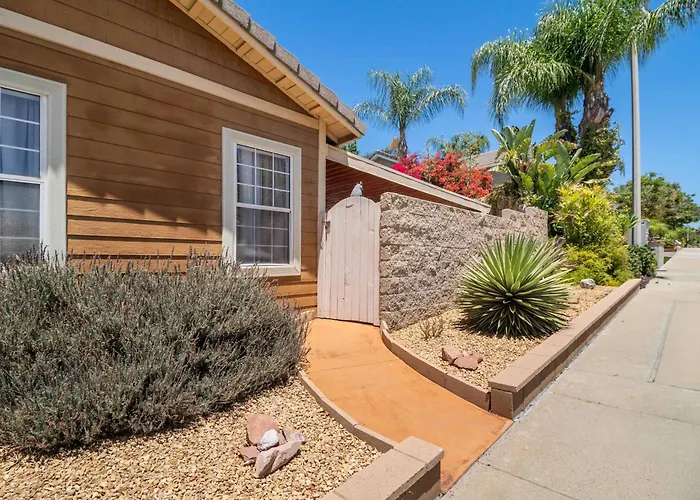 Cozy 3Br Lake Elsinore Retreat With Mountain Views