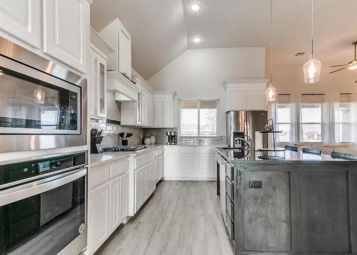 Family-Friendly Comfort In The Heart Of Yukon