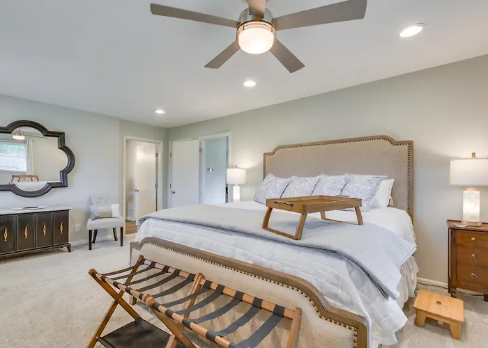 Angler-Friendly Retreat Near Tennessee River