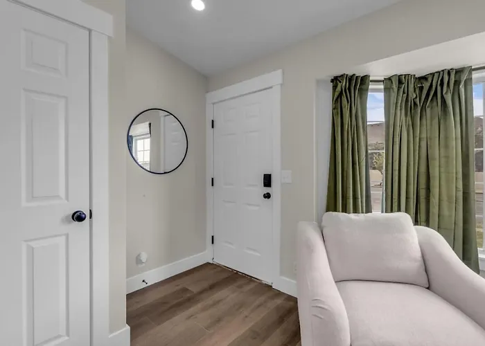 Lehi High Luxe Views And Sky