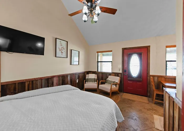 Nicole Creek Cabins