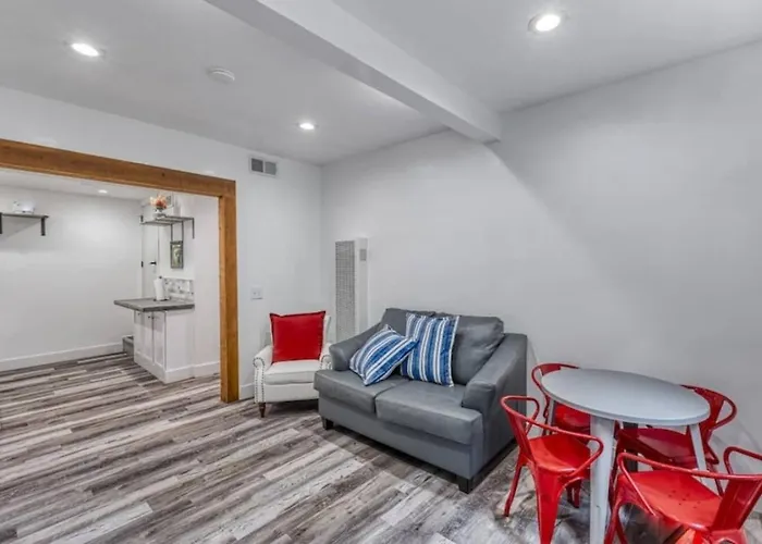 Spacious Cayucos Coastal Retreat Near Beach Pet Friendly 4 Bedroom Home