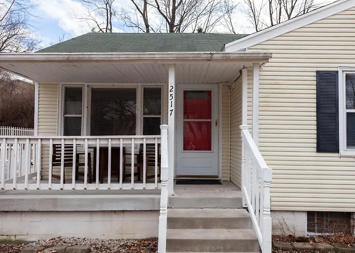 4 Bedroom Home Near Ku 71