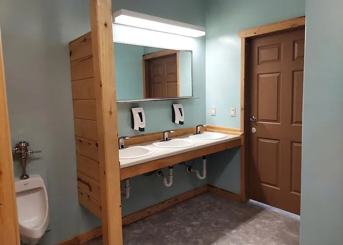 Cute Cabin In Escalante, Utah - The Ideal Glamping Site Surrounded By Canyons