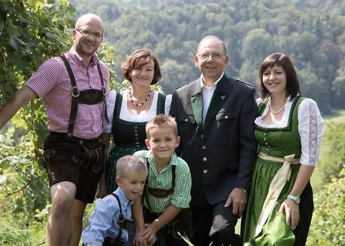 Obst- und Weinbauernhof BERNHARD