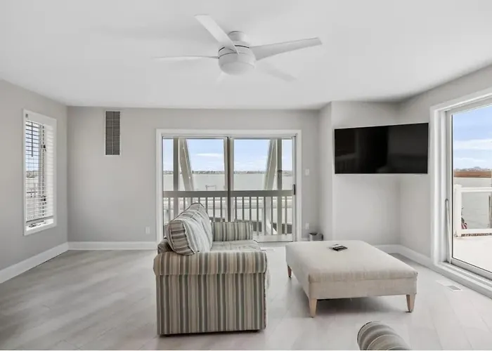 Bay Front Sunsets In Brigantine - Boat Dock & Deck
