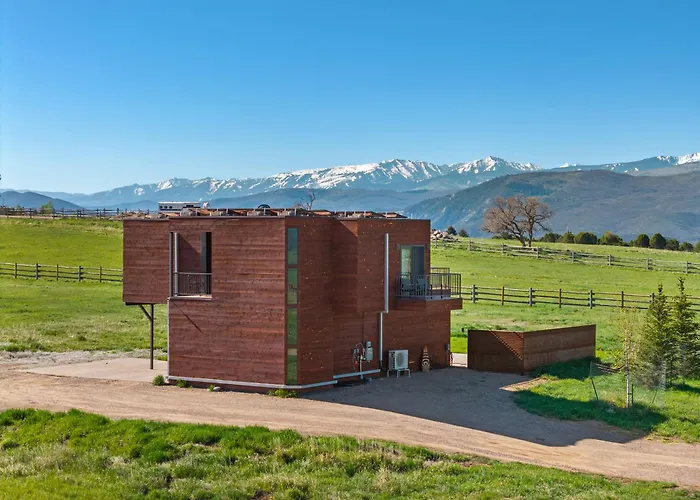Valinor Ranch, Thirty-Five Acres Above The Valley