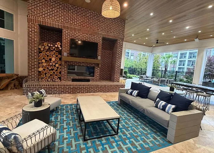 Must Be Nice In Charlotte