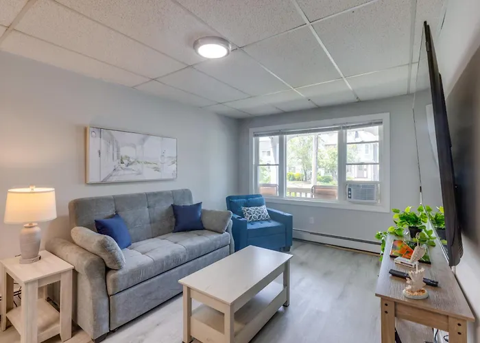 Walk To Beach & Dining: Asbury-Ocean Grove Apt