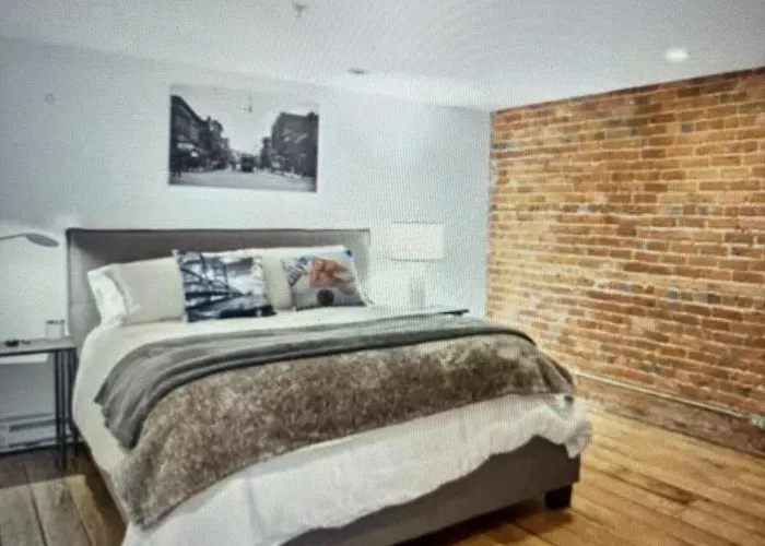Stillwater Vibrant Vault Loft With Rooftop Hot Tub With River View On Main Street