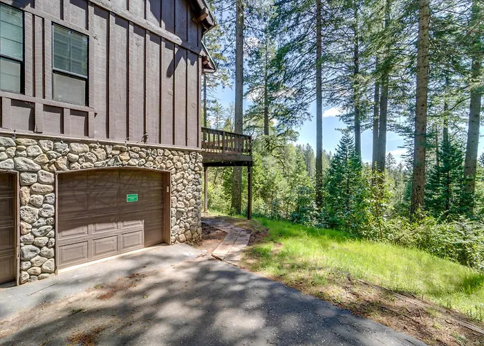 Hike, Bike & Swim! Wooded Retreat In Nevada City