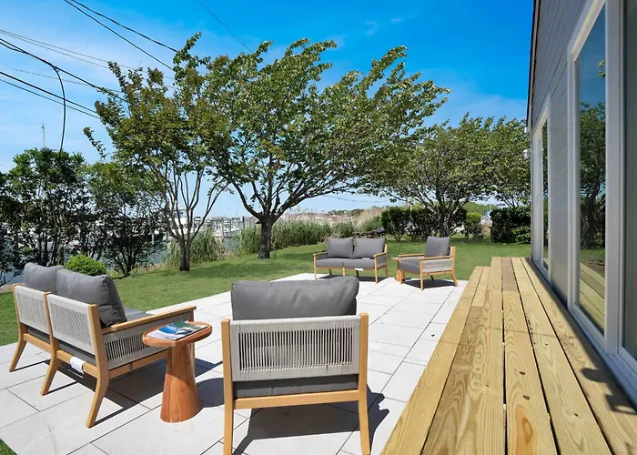 Dockside 2Br On The Marina - Free Parking Unit C