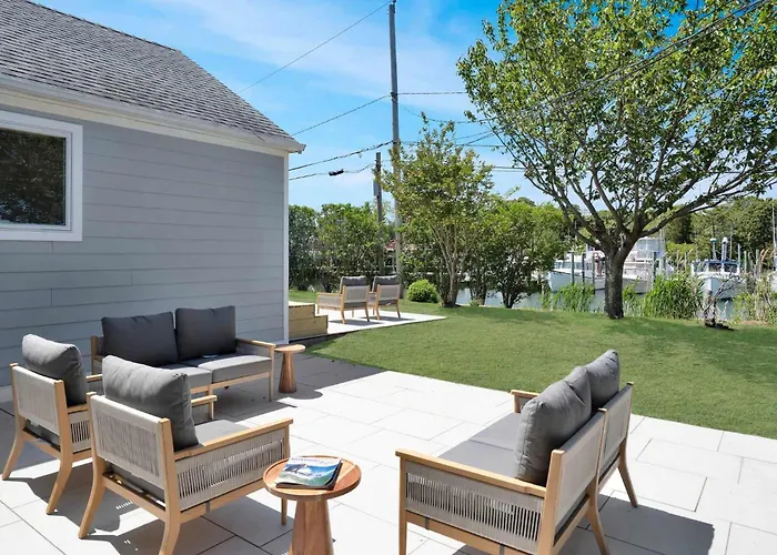 Dockside 2Br - Prime Location On The Marina Unit B