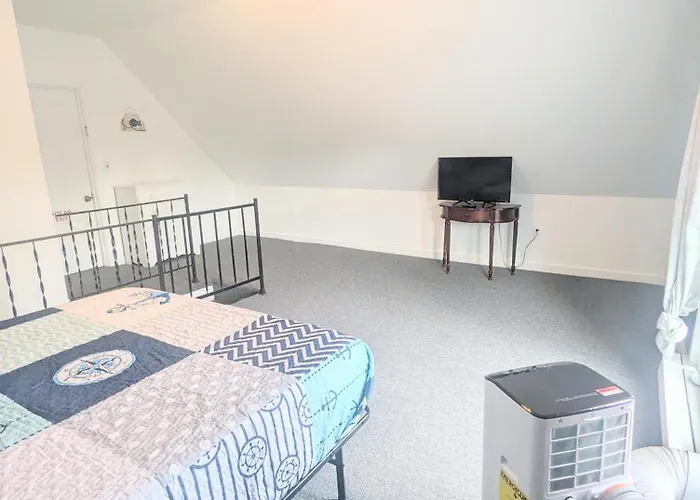 Newly Updated 1Bd Apartment 10 Min To Beach
