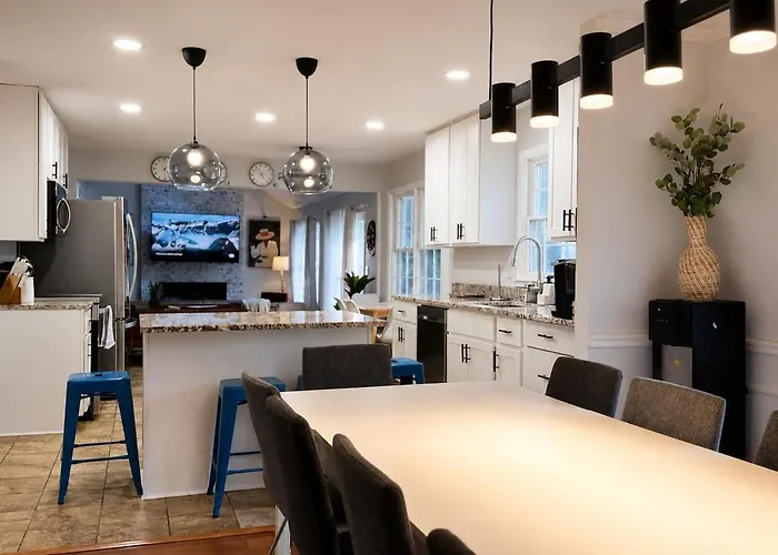 Luxury Family Retreat Near Washington Dc