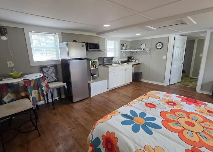 '60S '70S Studio With Free Boat Ramp Access