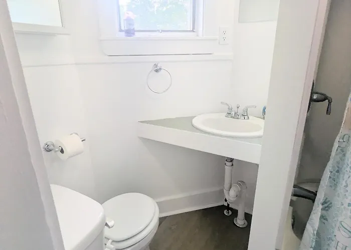 Newly Updated 1Bd Apartment 10 Min To Beach
