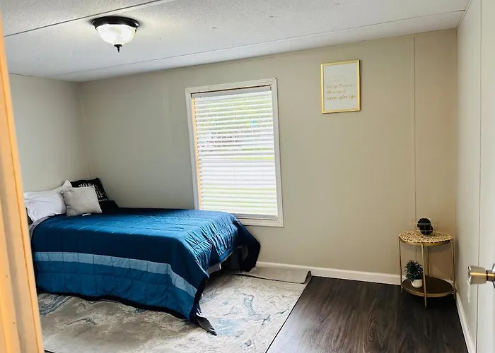 Right Off Of I-95 A Perfect Cozy Zen Mobile Home