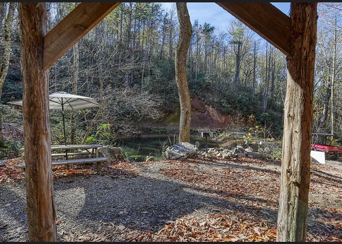 Peaceful Forest Tiny Home