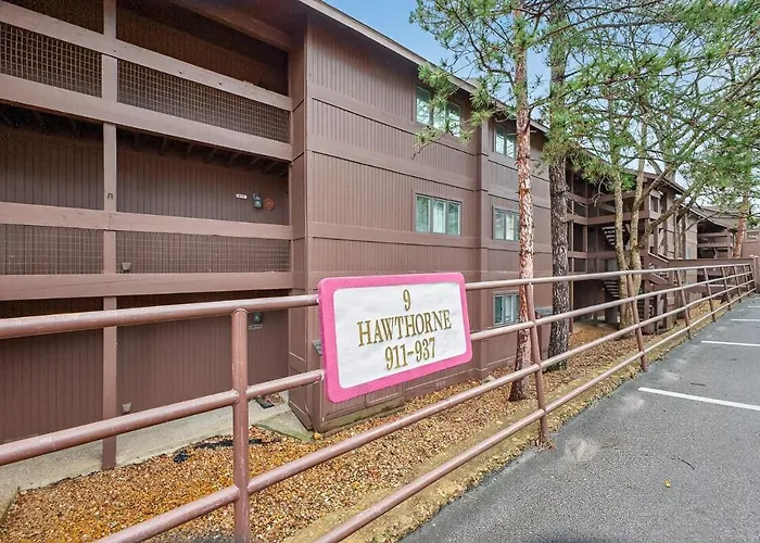 Indoor/Outdoor Pools!! Hot Tub! Steam Room! Sauna!
